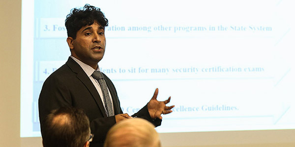 Nitin Sukhija lectures to cubersecurity students at Slippery Rock University
